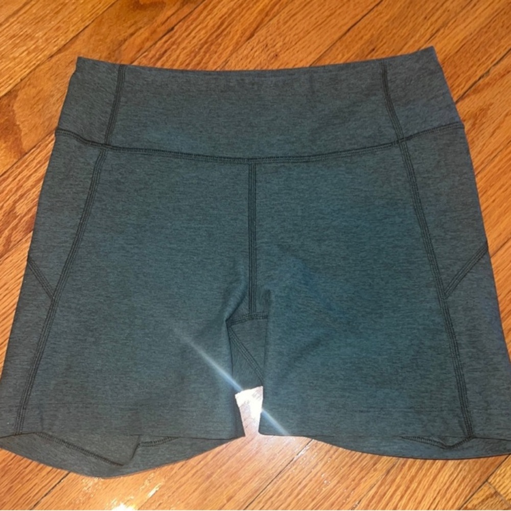 Outdoor voices shorts